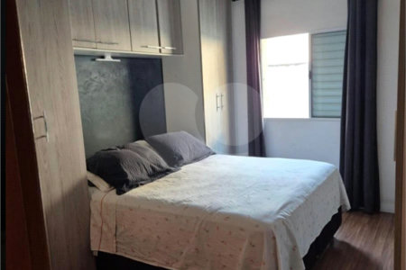 Casa à venda com 2 suítes em Jardim Vivan, São Paulo, SP