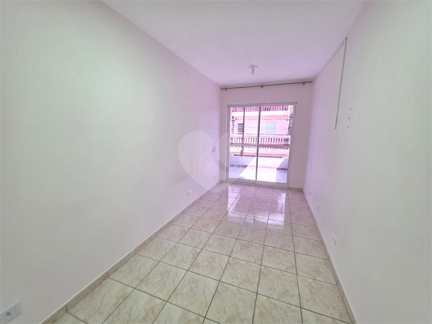 Sobrado à venda com 4 quartos, sendo 1 suíte,  em Rio Pequeno, São Paulo, SP