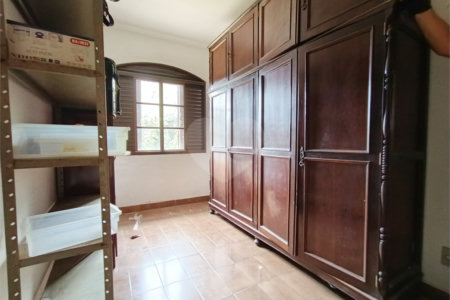 Casa à venda com 4 quartos, sendo 3 suítes, no condomínio Rancho Dirce, Sorocaba - SP