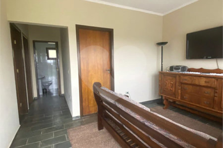 Casa à venda com 4 suítes no condomínio Vale da Santa Fé, Vinhedo - SP