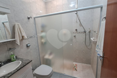 Casa à venda com 3 quartos, sendo 1 suíte, no condomínio Residencial Vale das Laranjeiras, Indaiatuba - SP