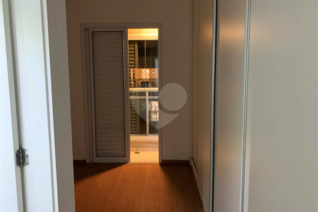 Apartamento à venda com 3 quartos, sendo 1 suíte, em Barra Funda, São Paulo, SP