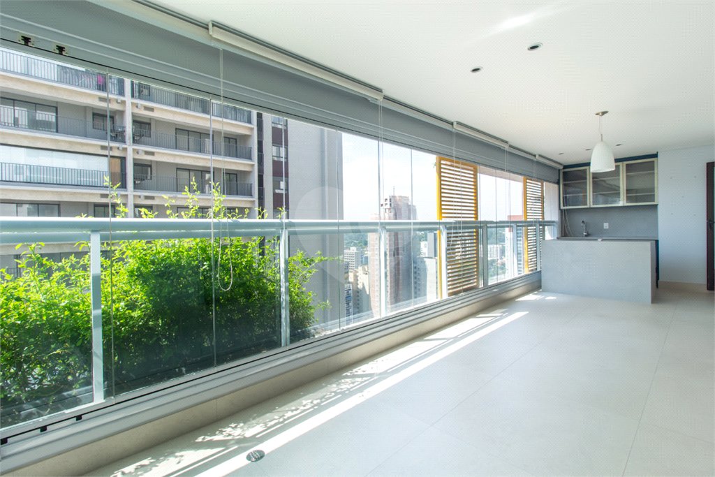 Apartamento à venda com 3 suítes em Brooklin, São Paulo, SP