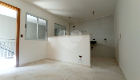 Casa à venda com 2 quartos no condomínio Regina, São Paulo - SP