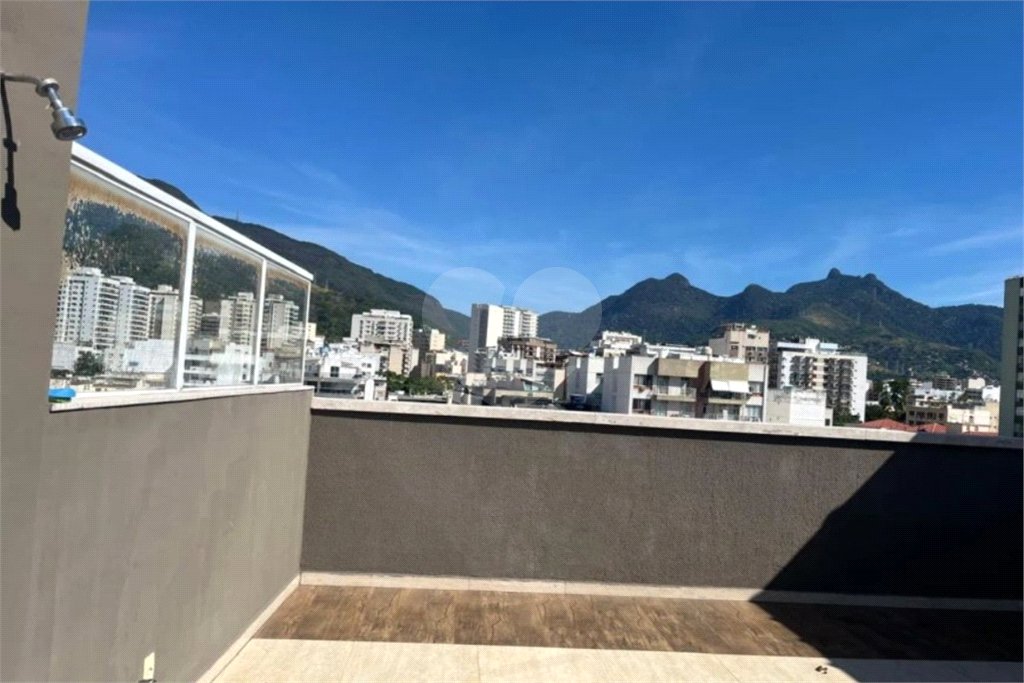 Cobertura à venda com 3 quartos, sendo 1 suíte,  em Tijuca, Rio de Janeiro, RJ