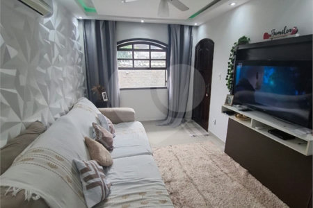 Casa Térrea à venda com 2 quartos, sendo 1 suíte, em Campo Grande, Rio de Janeiro, RJ