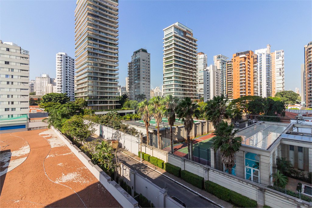 Apartamento à venda com 4 suítes em Ibirapuera, São Paulo, SP