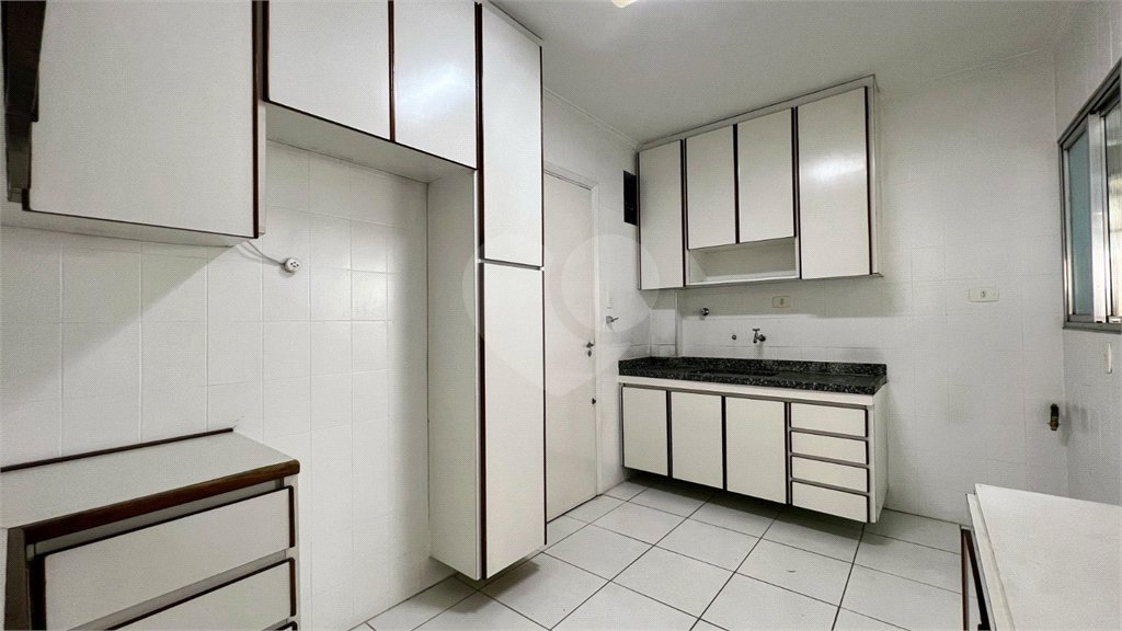 Apartamento à venda com 3 quartos, sendo 1 suíte, em Pinheiros, São Paulo, SP