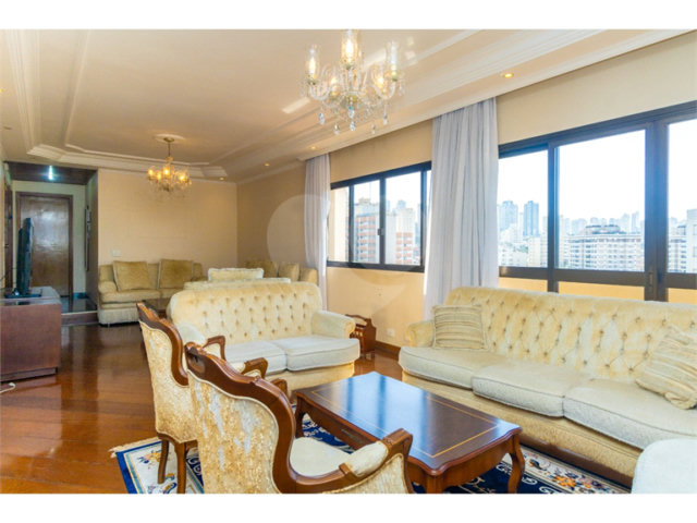 Apartamento à venda ou para alugar com 4 quartos, sendo 2 suítes,  em Santana, São Paulo, SP
