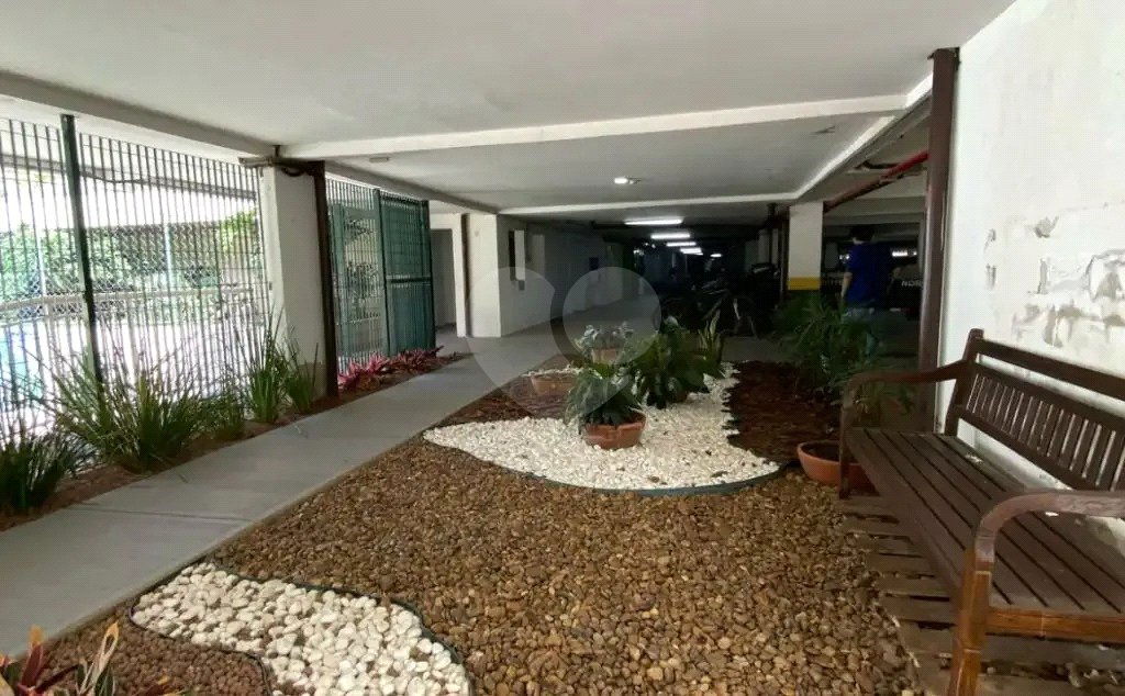 Apartamento à venda com 2 quartos, sendo 1 suíte,  em Aparecidinha, Sorocaba, SP