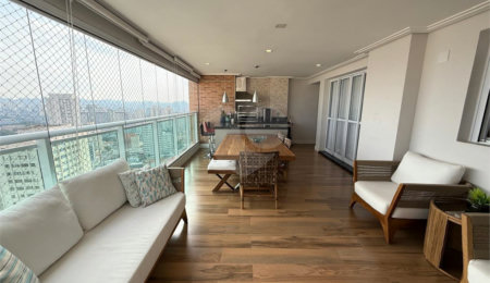Apartamento à venda com 3 quartos, sendo 1 suíte,  em Mooca, São Paulo, SP