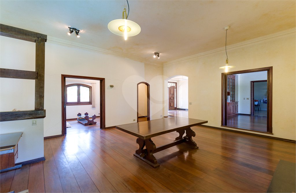 Casa à venda com 5 suítes no condomínio Chácara Flora, São Paulo - SP