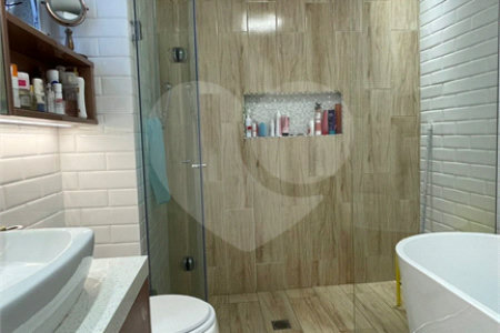 Apartamento à venda com 4 quartos, sendo 2 suítes, em Pinheiros, São Paulo, SP