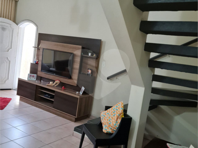 Sobrado à venda com 3 quartos, sendo 1 suíte,  em Vila Ester (zona Norte), São Paulo, SP
