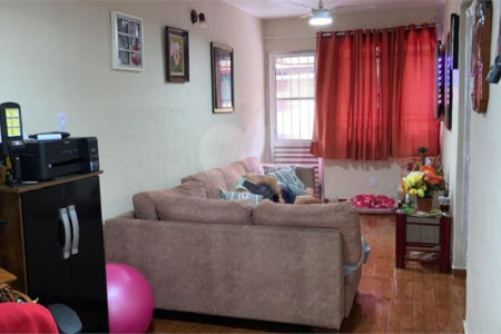 Casa à venda com 3 quartos em Morro do Algodão, Caraguatatuba, SP