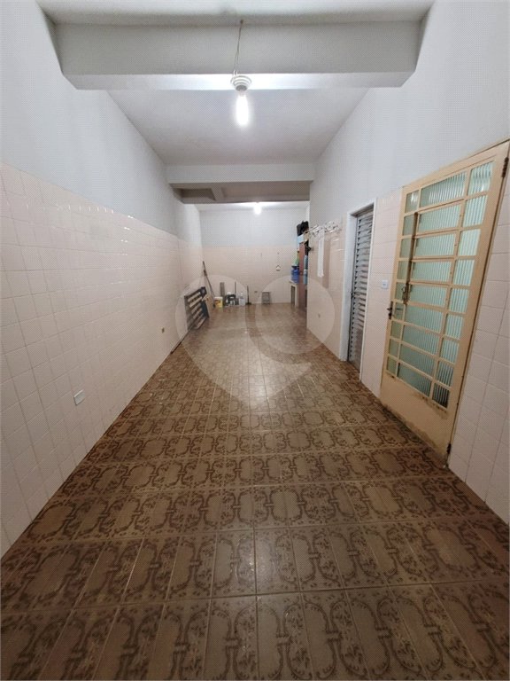 Sobrado à venda com 4 quartos em Vila Jurema, Ferraz de Vasconcelos, SP
