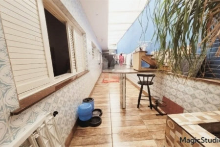 Casa para venda ou locação em São Caetano do Sul, no bairro Olímpico, com 307 m², 8 quartos (3 suítes) e 10 vagas de garagem