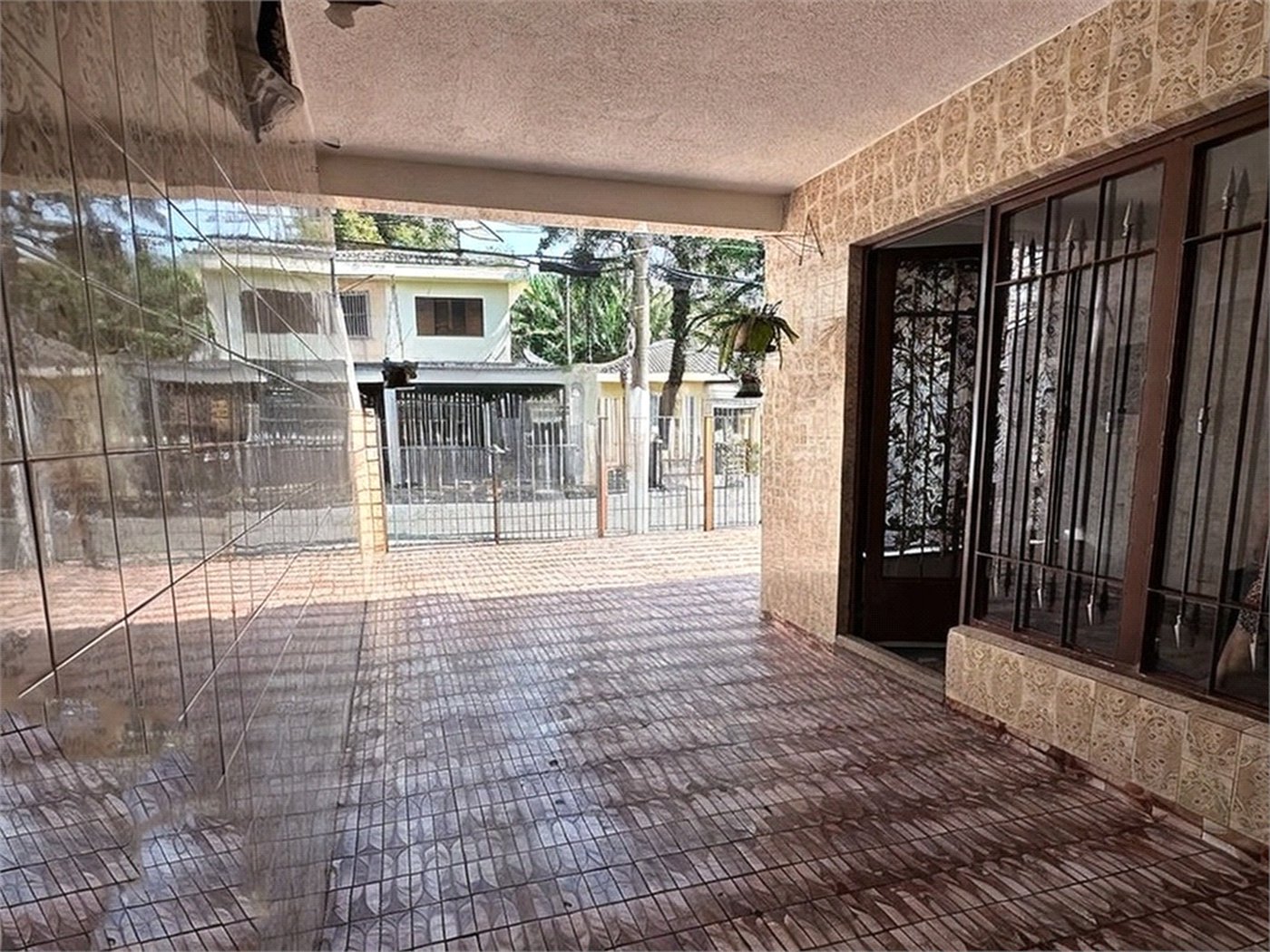 Casa Térrea à venda com 4 quartos em Vila Vitório Mazzei, São Paulo, SP