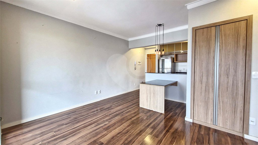 Apartamento à venda ou para alugar com 2 quartos, sendo 1 suíte,  em Lapa, São Paulo, SP
