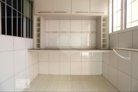Casa à venda com 2 quartos, sendo 1 suíte,  em Jardim Ivana, São Paulo, SP