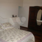Casa à venda com 3 quartos, sendo 2 suítes, no condomínio residencial Cantareira-pque Petropolis, Mairiporã - SP
