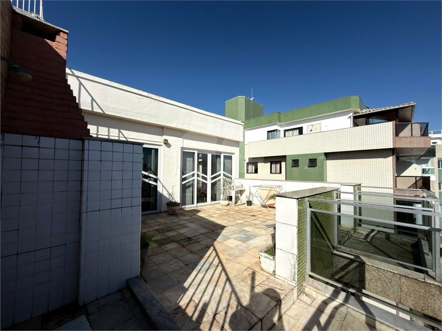 Cobertura à venda com 3 quartos, sendo 1 suíte, em Passagem, Cabo Frio, RJ