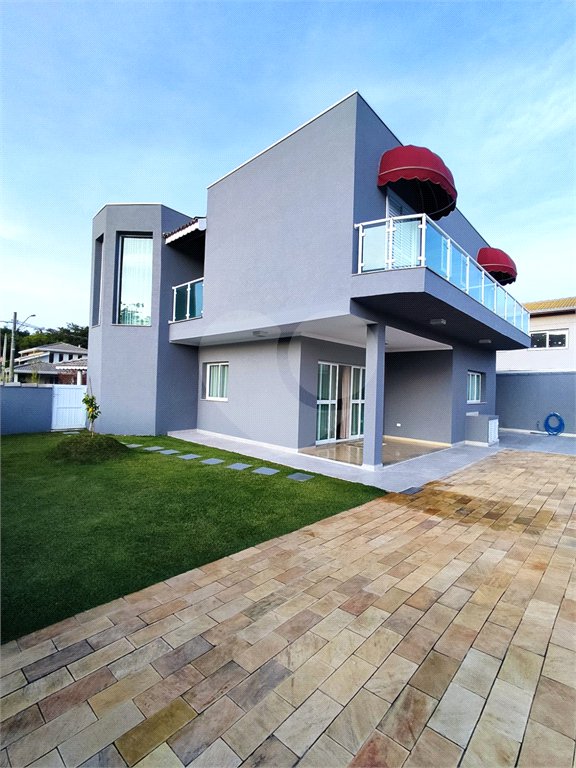 Casa à venda com 3 suítes no condomínio Shamballa II, Atibaia - SP