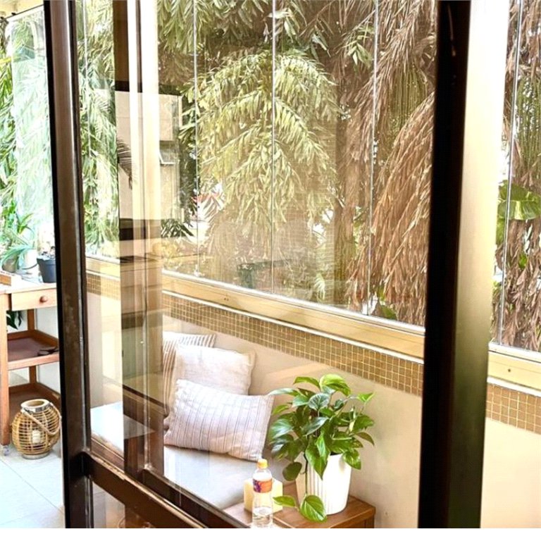 Apartamento à venda com 4 quartos, sendo 3 suítes,  em Vila Mariana, São Paulo, SP