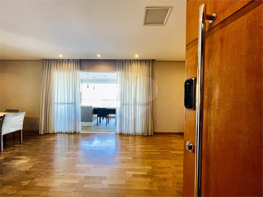 Apartamento à venda com 3 suítes no Centro, São Bernardo do Campo, SP