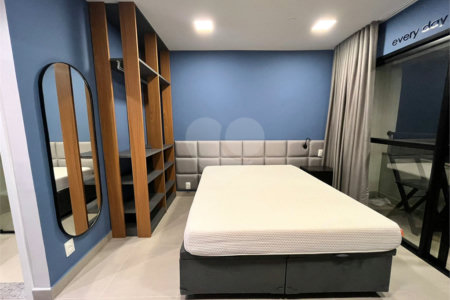 Apartamento à venda ou para alugar com 1 suíte em Pinheiros, São Paulo, SP
