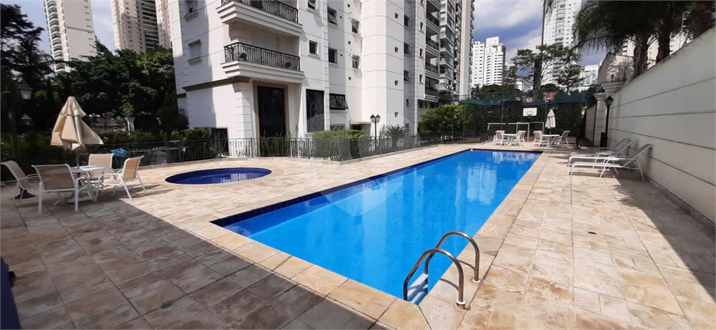 Apartamento à venda com 4 quartos, sendo 3 suítes, em Cidade Monções, São Paulo, SP