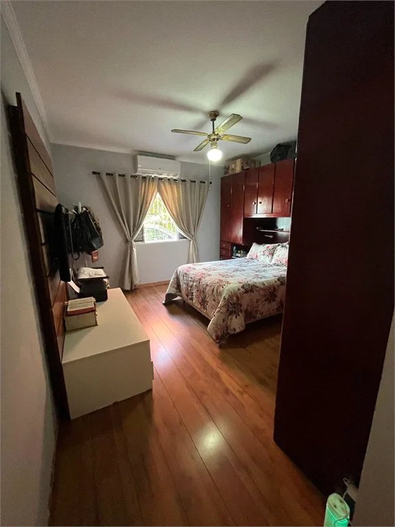 Casa à venda com 3 quartos, sendo 1 suíte,  em Jardim Casablanca, São Paulo, SP