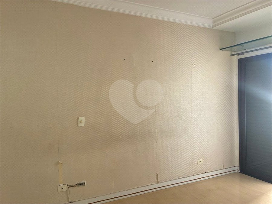 Apartamento à venda com 3 suítes em Vila Galvão, Guarulhos, SP