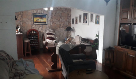Casa à venda com 3 quartos em Jardim Regina, São Paulo, SP
