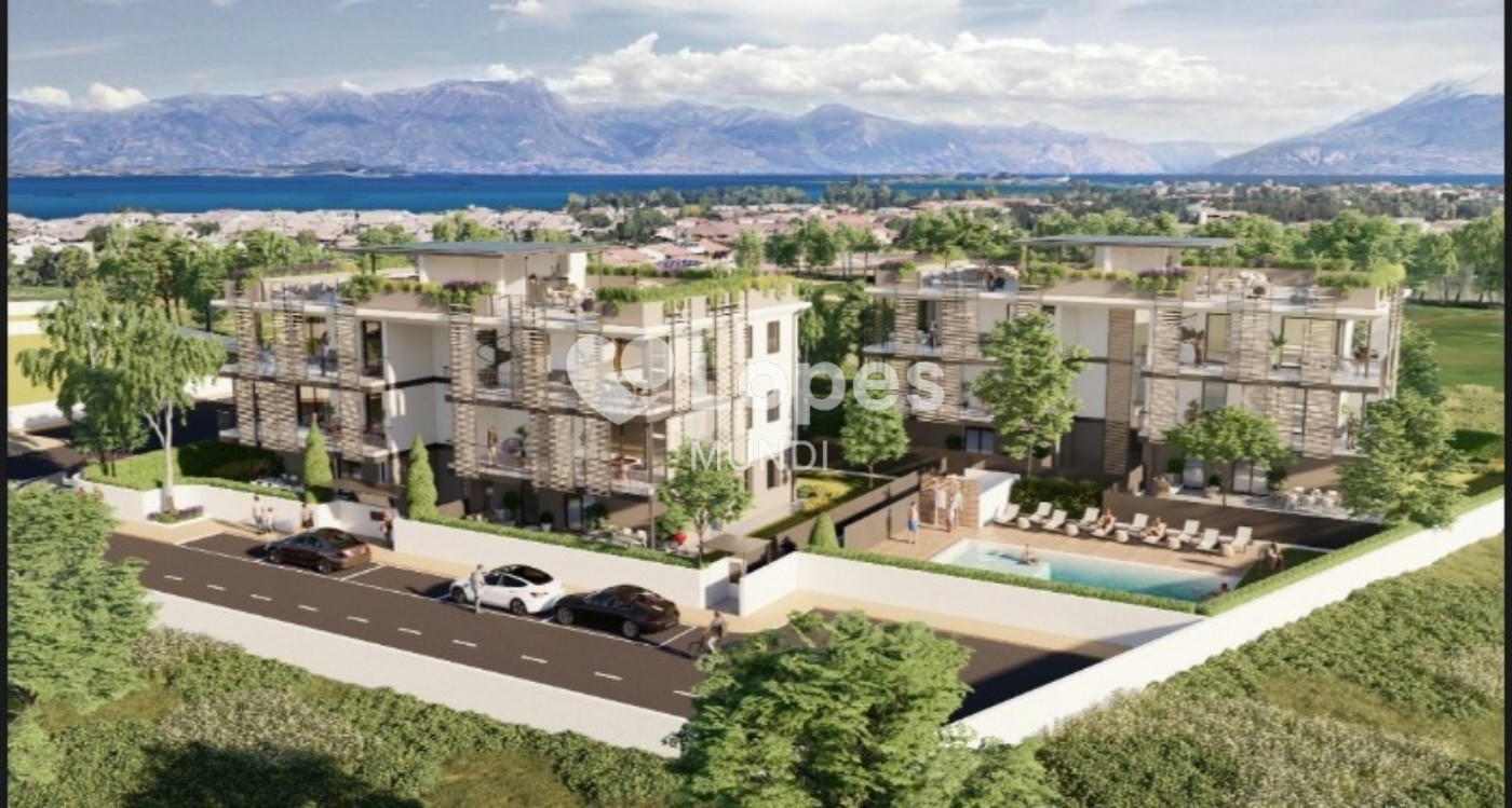 Apartamento com 3 quartos à venda em Desenzano del Garda, Itália – Colli Storici