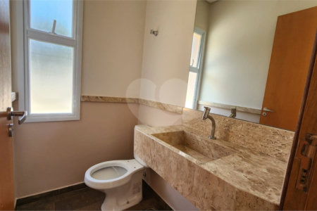 Casa à venda com 4 suítes no condomínio Santa Isabel I, Louveira - SP