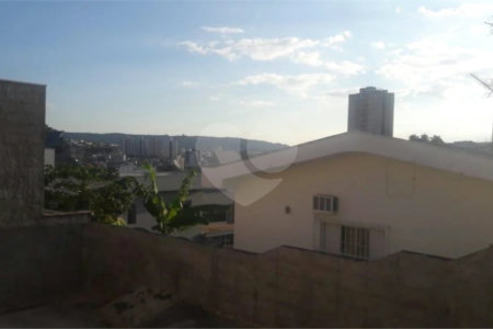 Casa à venda com 3 quartos, sendo 1 suíte, em Vila Prudente de Moraes, Itatiba, SP