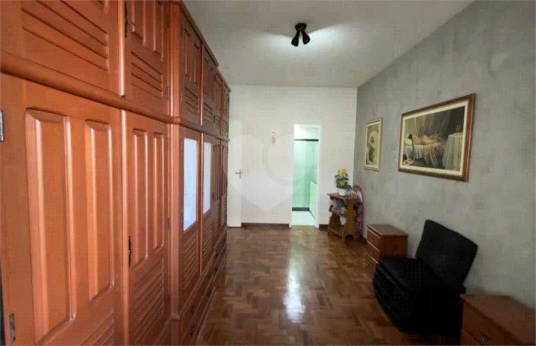 Apartamento à venda com 2 quartos, sendo 1 suíte,  em Laranjeiras, Rio de Janeiro, RJ