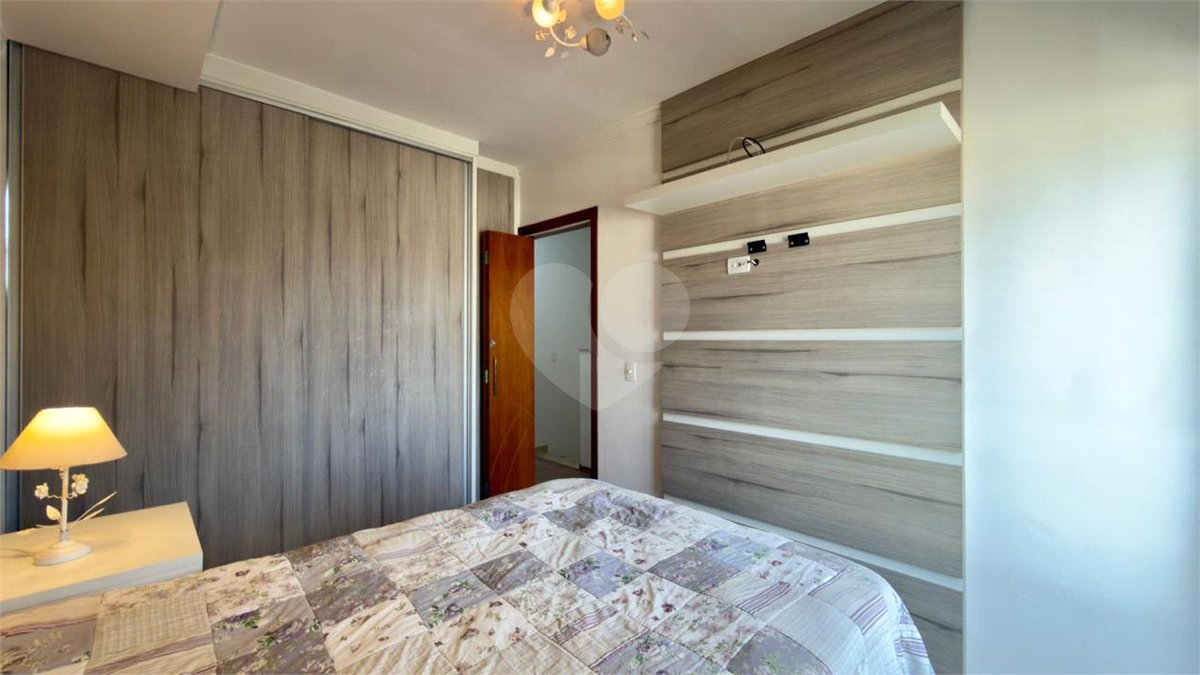 Casa à venda com 3 quartos, sendo 1 suíte, no condomínio Residencial Village Salermo, Sorocaba - SP