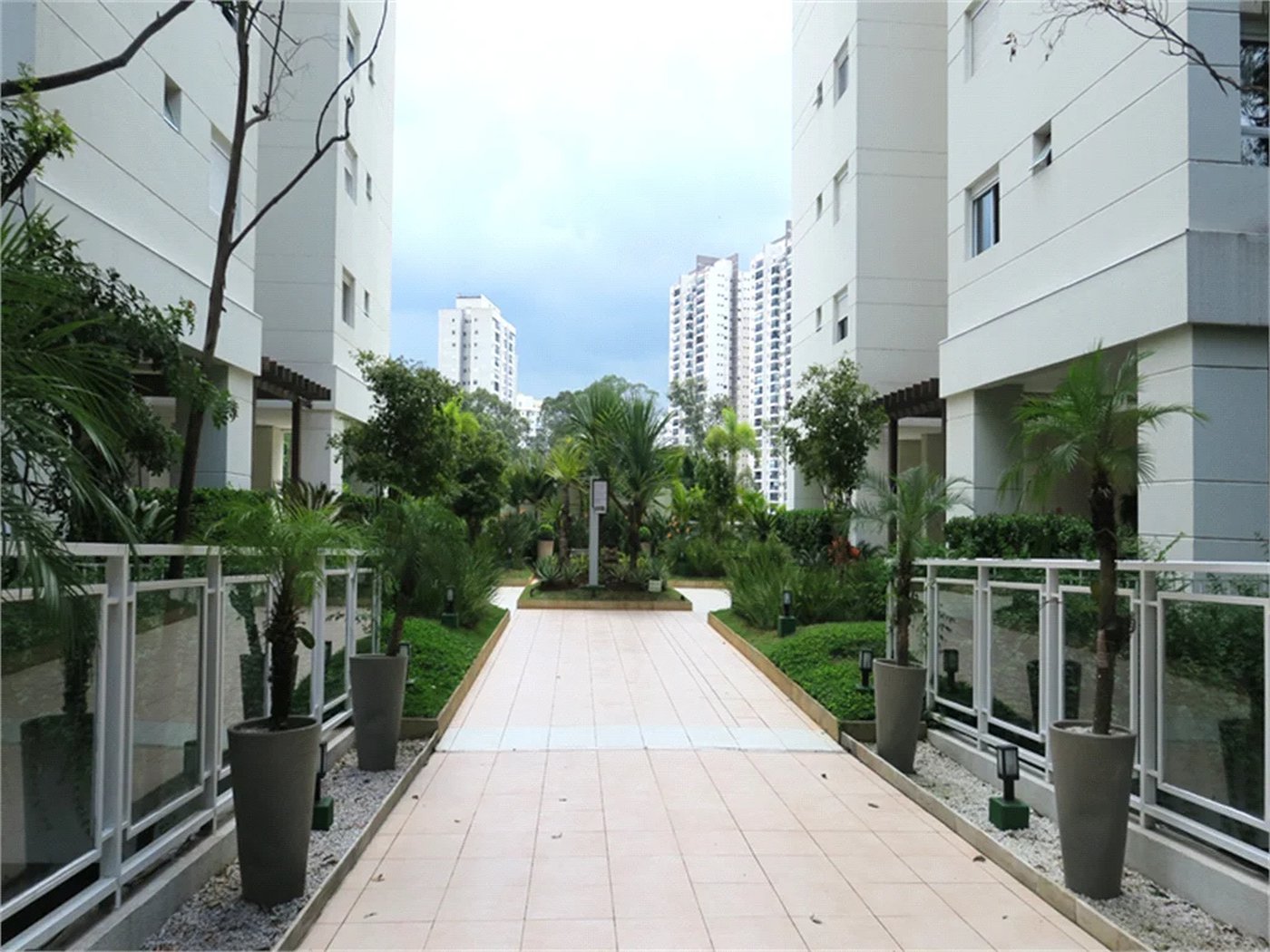 Apartamento à venda com 3 quartos, sendo 1 suíte, em Vila Andrade, São Paulo, SP