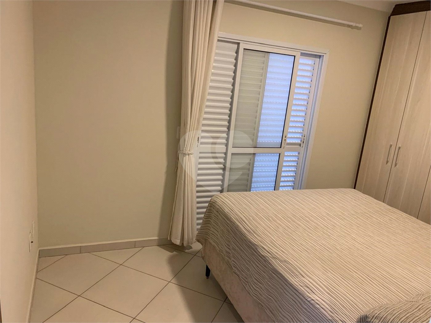 Apartamento à venda com 2 quartos, sendo 1 suíte,  em Jardim Ferreira, Sorocaba, SP