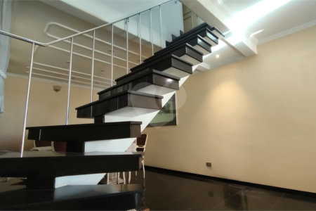 Sobrado à venda com 3 quartos, sendo 1 suíte, em Jardim São Paulo(zona Norte), São Paulo, SP