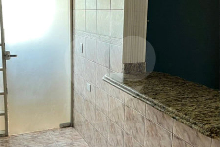 Apartamento à venda com 3 quartos em Cidade Líder, São Paulo, SP