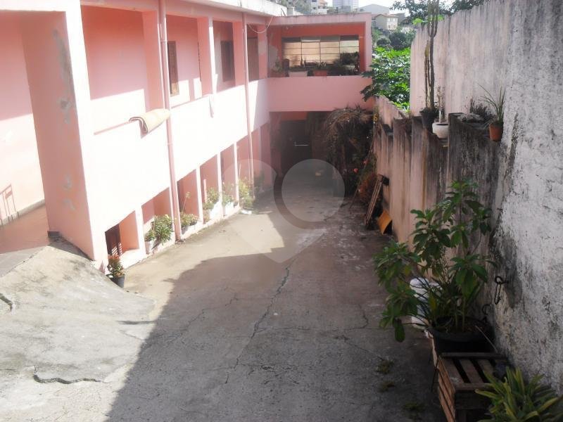 Sobrado à venda com 3 quartos, sendo 1 suíte, em Vila Sônia, São Paulo, SP
