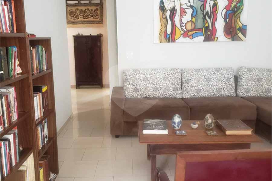 Sobrado à venda com 3 quartos, sendo 1 suíte, em Tremembé, São Paulo, SP