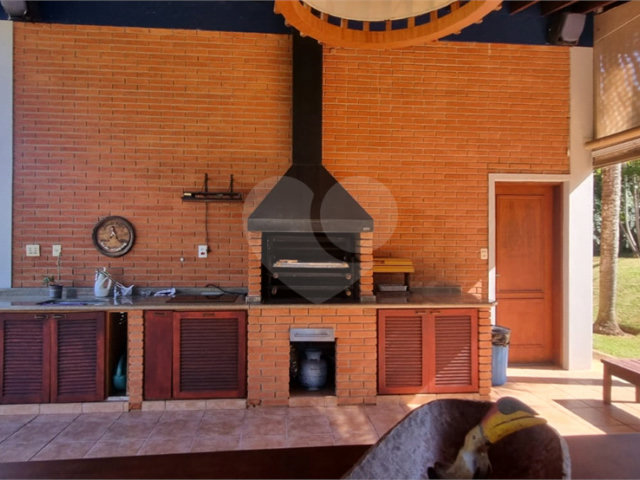 Casa à venda com 4 suítes no condomínio Residencial Vale das Laranjeiras, Indaiatuba - SP