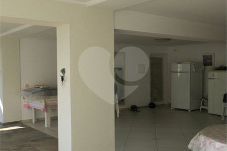 Casa à venda com 3 suítes em Vila Inah, São Paulo, SP
