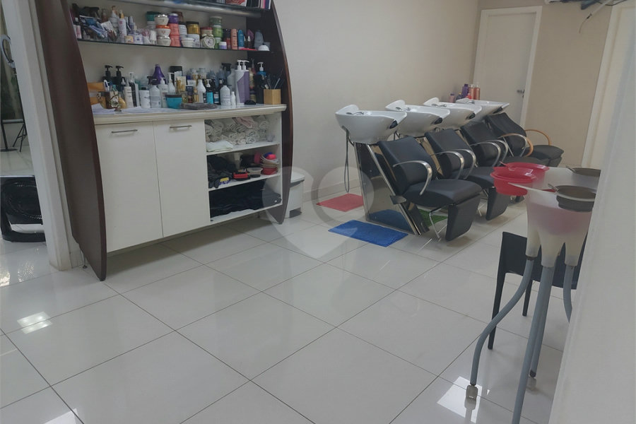 Salão para alugar no Centro, Mairiporã, SP