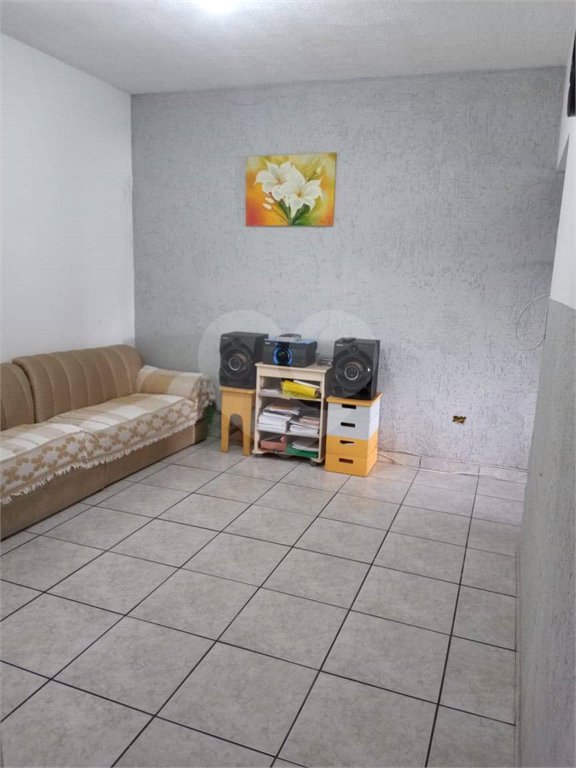 Casa à venda com 2 quartos em Jardim Luciana, Itaquaquecetuba, SP