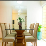 Sobrado com 180m² , 3 dormitórios , sendo 3 suítes , 3 vagas de garagem , churrasqueira e Jardim de inverno , à venda na Vila Scarpelli , Santo André.
